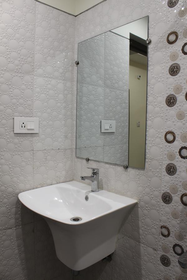 Hotel Grand Gayathri Khammam Exterior photo